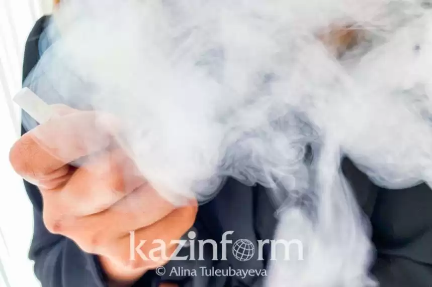 Почему в Казахстане еще не введен запрет на вейпы